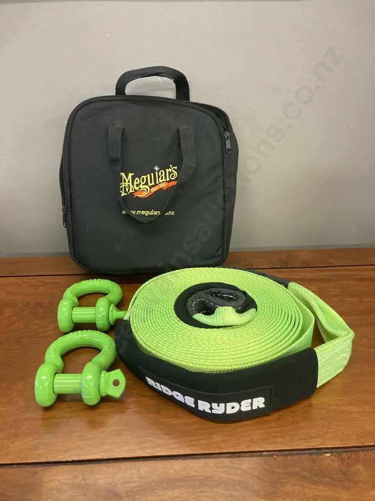Ridge Ryder 4x4 5000Kg 9m Snatch Strap, Pair of Mudstuck Bow Shackles 4T 3/4 Green, Meguiar's Carry Bag Image 1++